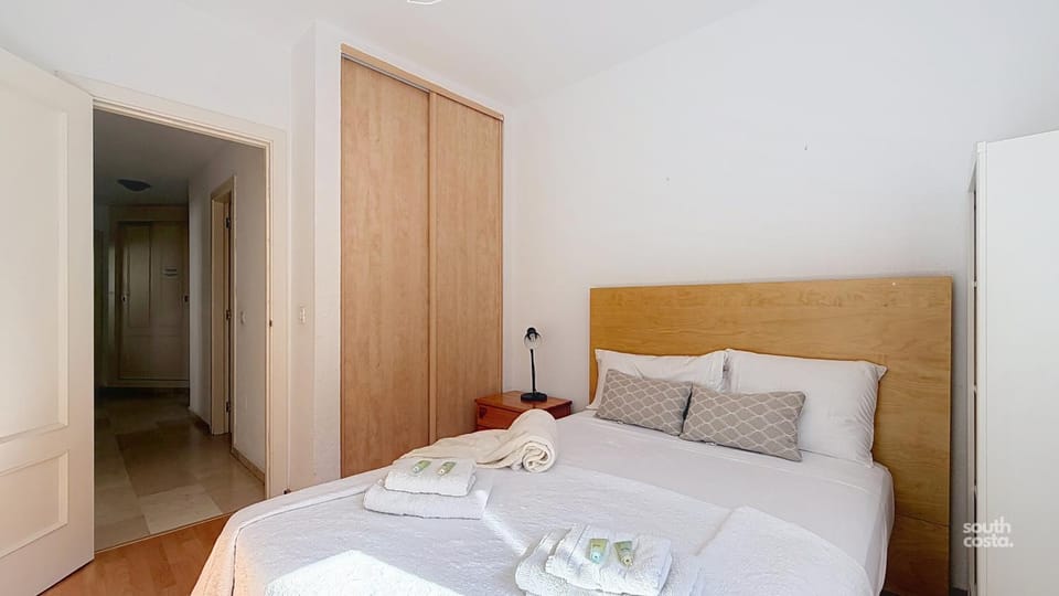 Bed, Photo of the whole room, Bedroom, towels, wardrobe