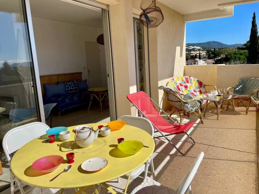 Patio, View (from property/room), Balcony/Terrace, Balcony/Terrace, Dining area, sunbed