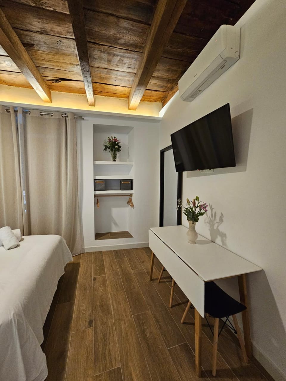 TV and multimedia, Bedroom