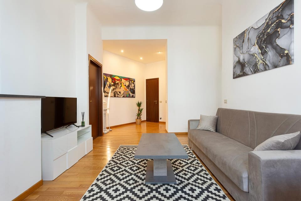 Communal lounge/ TV room, TV and multimedia, Living room, Seating area, Evening entertainment