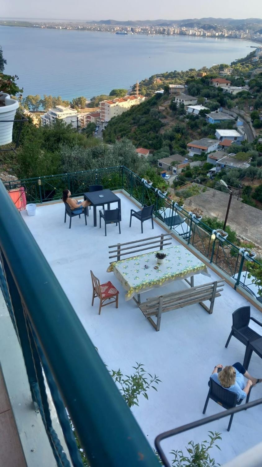 Natural landscape, Balcony/Terrace, Dining area, Sea view