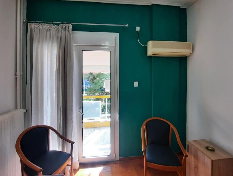 Living room, air conditioner