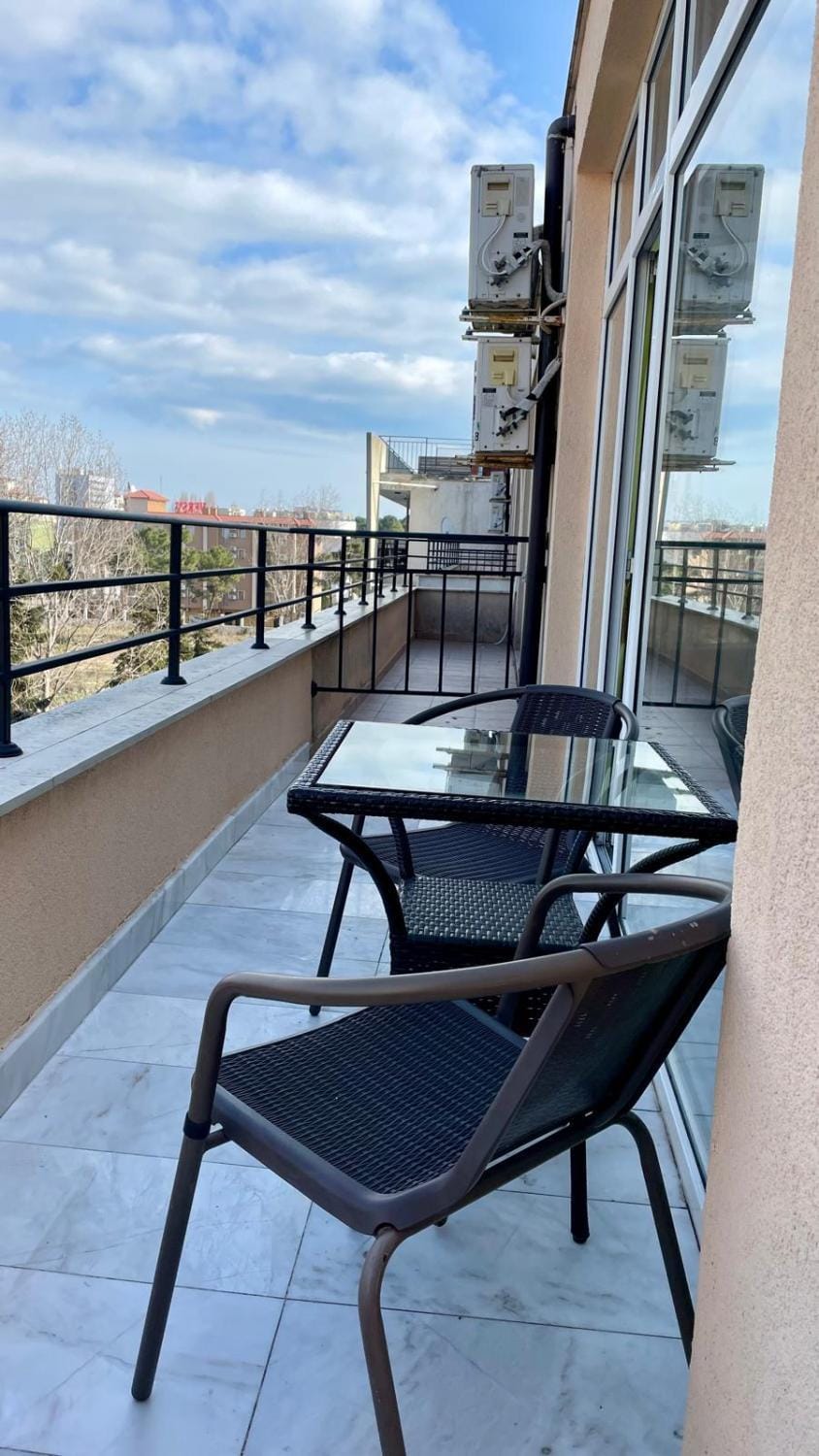 Balcony/Terrace, Seating area