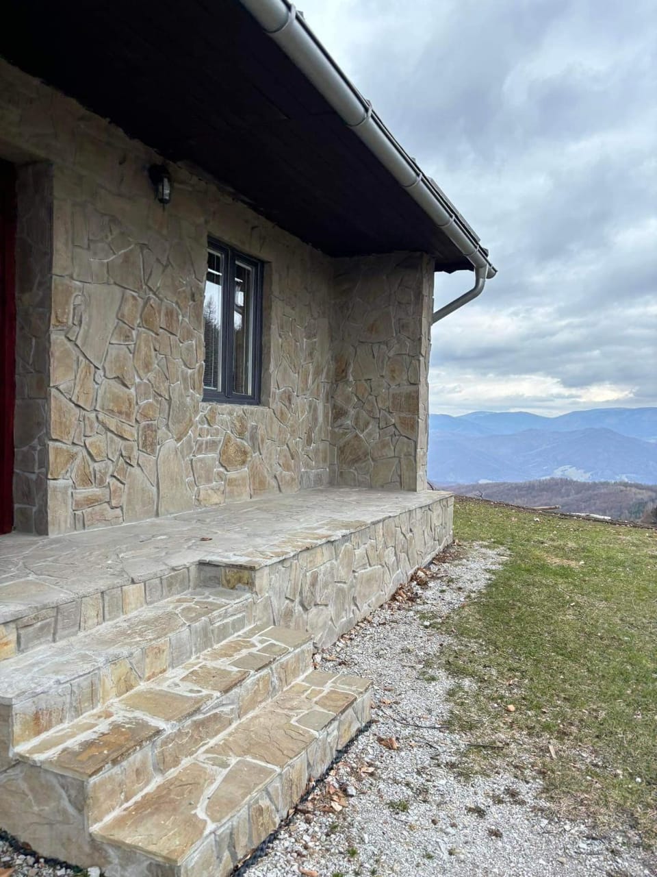 Property building, Day, Natural landscape, Mountain view