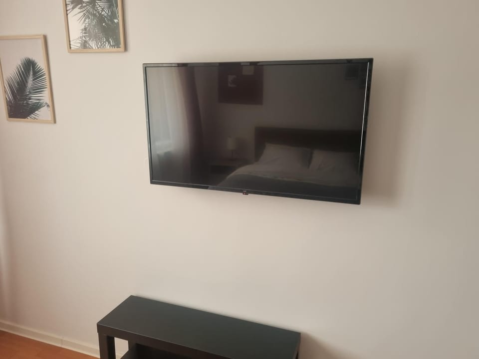 Communal lounge/ TV room, TV and multimedia, Evening entertainment