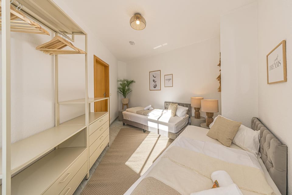 Bed, Bedroom, wardrobe