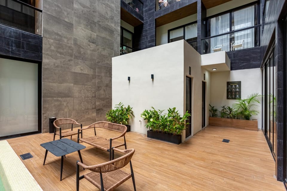 Property building, Balcony/Terrace