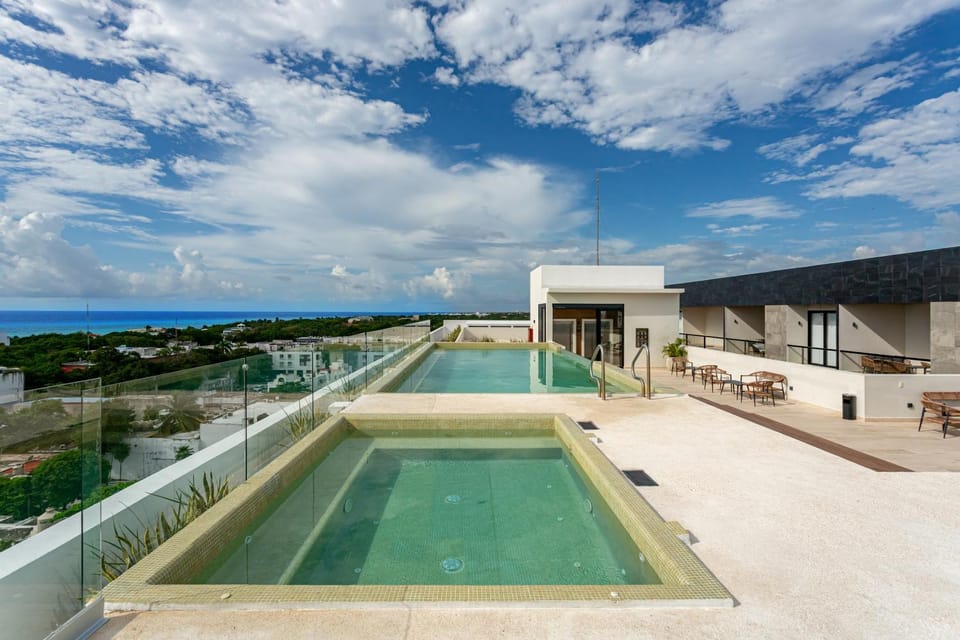 Property building, View (from property/room), Balcony/Terrace, Seating area