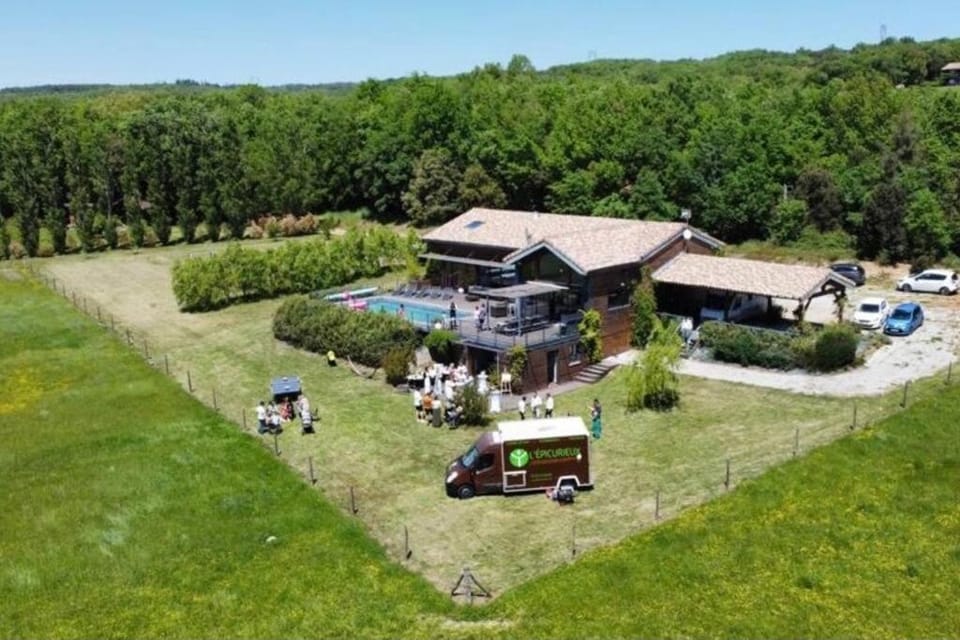 Day, Natural landscape, Bird's eye view, Garden, Garden view, Pool view, Swimming pool