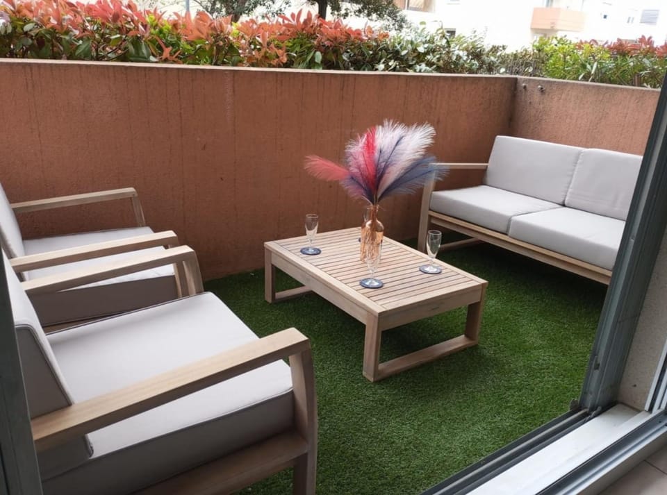 Patio, Spring, Day, Garden, View (from property/room), Balcony/Terrace, Living room, Seating area, Garden view
