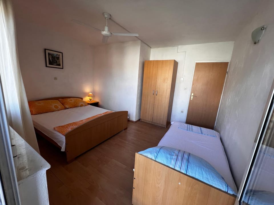 Apartmani Leila Apartment in Okrug Gornji