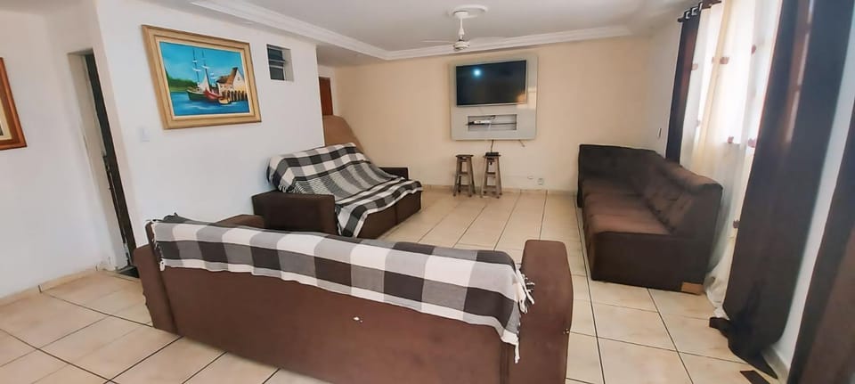 Communal lounge/ TV room, TV and multimedia, Living room
