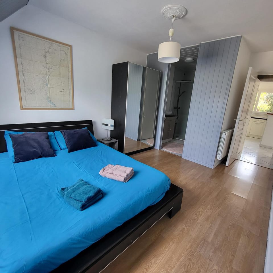 "Les 2 Pagaies" belle maison familiale au calme! House in Fouesnant