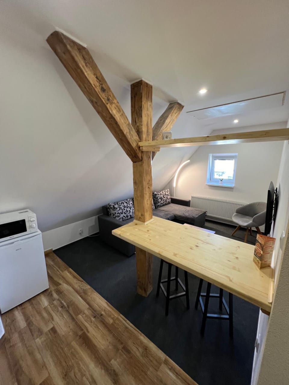 Kitchen or kitchenette, Dining area, minibar