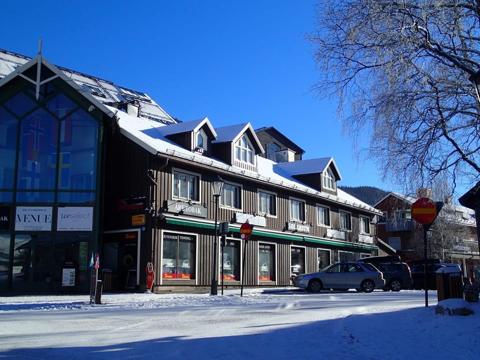 Facade/entrance, Winter