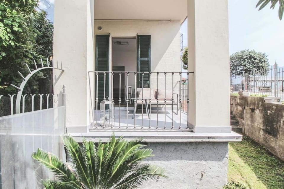 Property building, Patio, Day, Garden, View (from property/room), Balcony/Terrace, Garden view