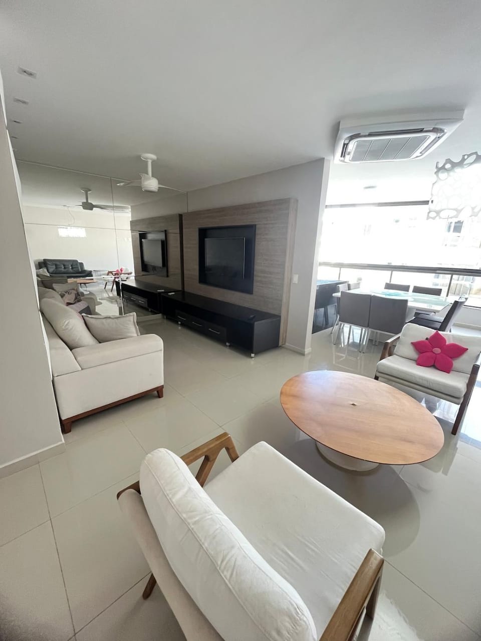 TV and multimedia, Seating area, Evening entertainment