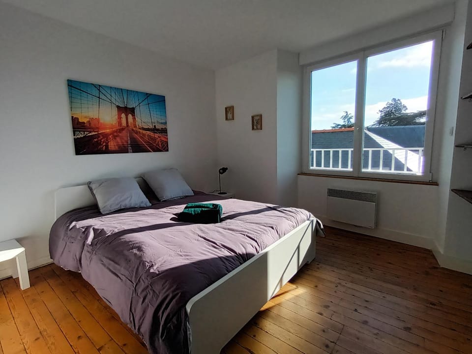 Bed, Bedroom