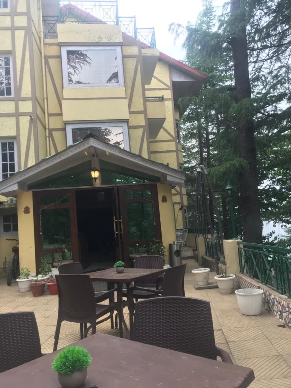 Restaurant/places to eat