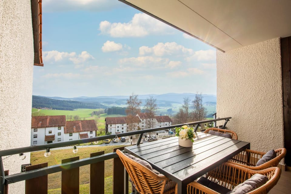 Neighbourhood, Natural landscape, View (from property/room), Balcony/Terrace, Seating area, Dining area, Mountain view