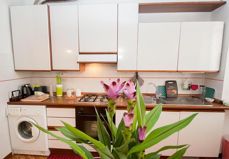 Kitchen or kitchenette, kitchen