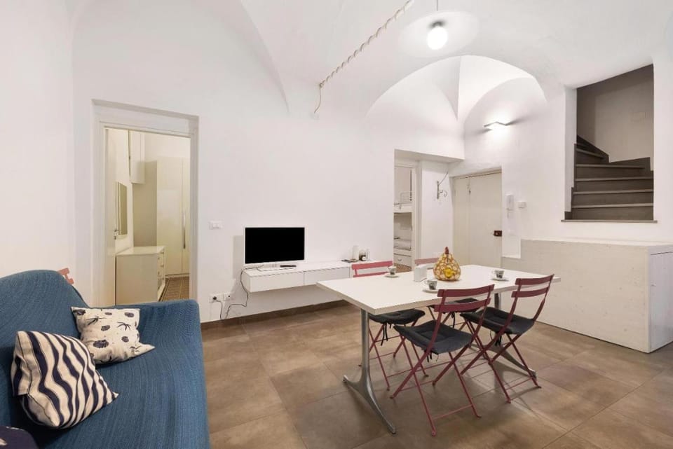 "Serenella a due passi dal mare" Posizione centralissima, spiagge e sentieri a portata di mano Apartment in Finale Ligure