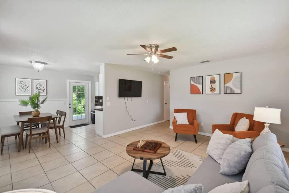Comfortable Home in Dade City! House in Dade City