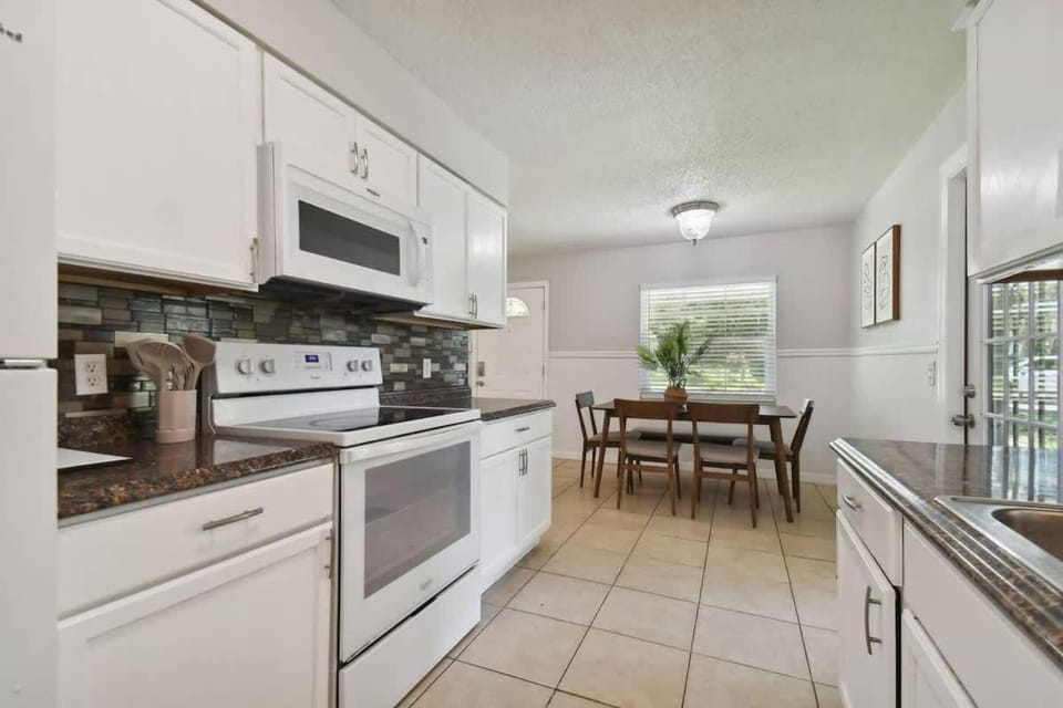 Comfortable Home in Dade City! House in Dade City