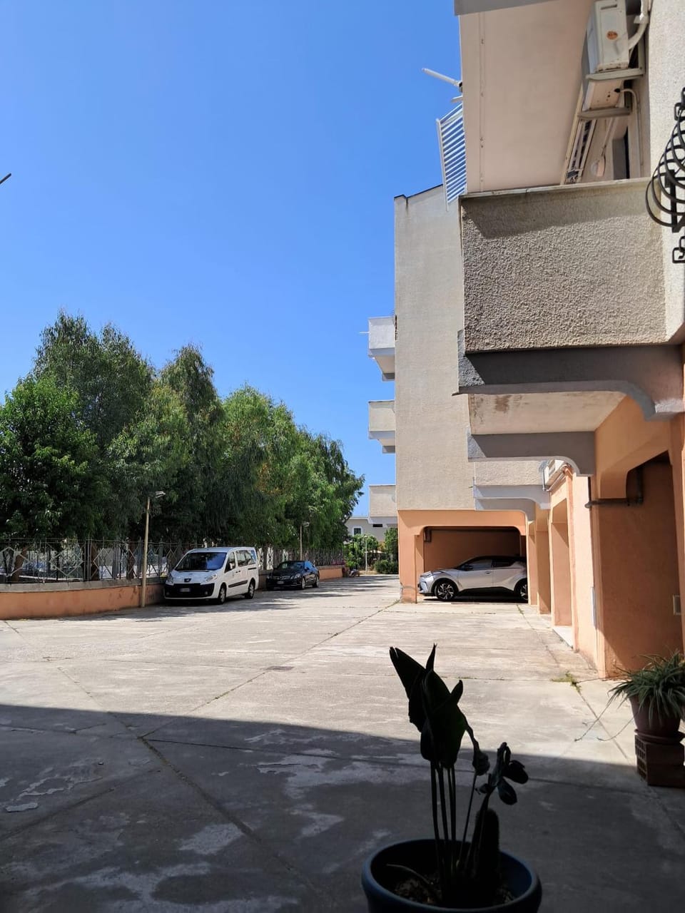 Property building, Parking
