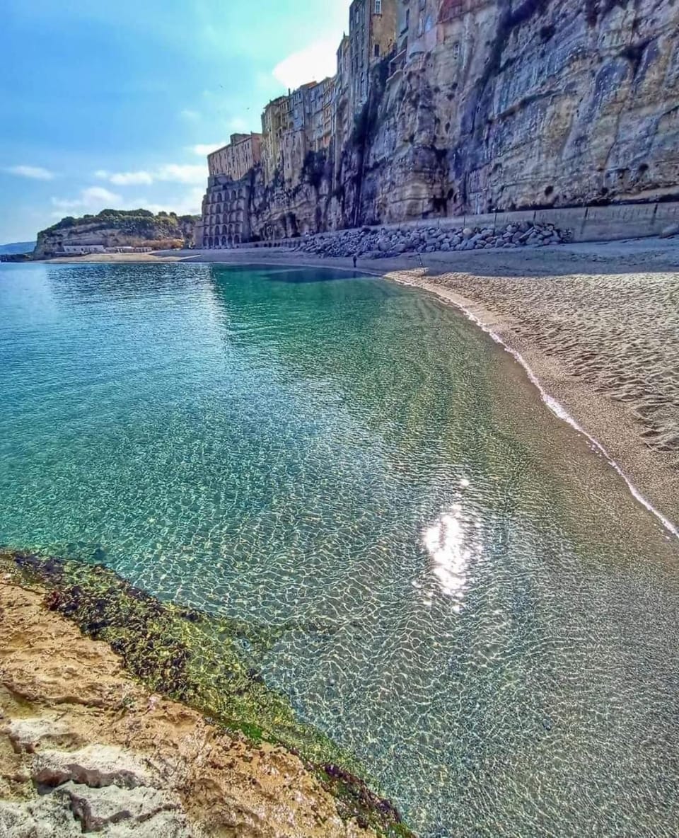 Nearby landmark, Natural landscape, Beach