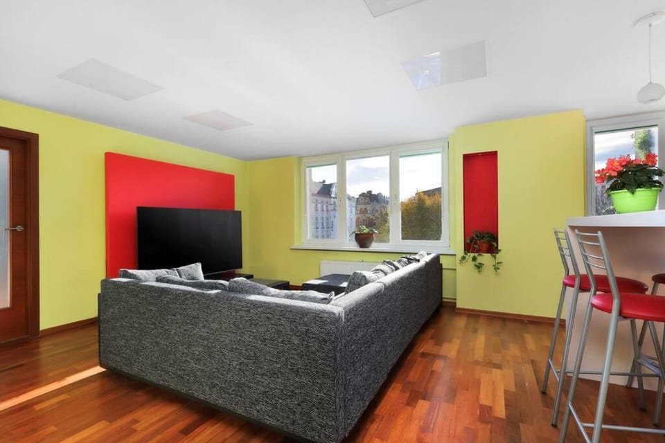 Bed, Living room, Dining area