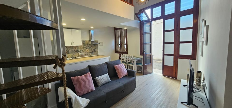 APARTMENT IN THE CENTER OF THE OLD TOWN. Apartment in Puerto de la Cruz