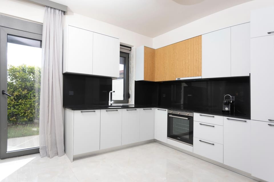Villa Elios - 100m to beach, Heated Pool Villa in Halkidiki