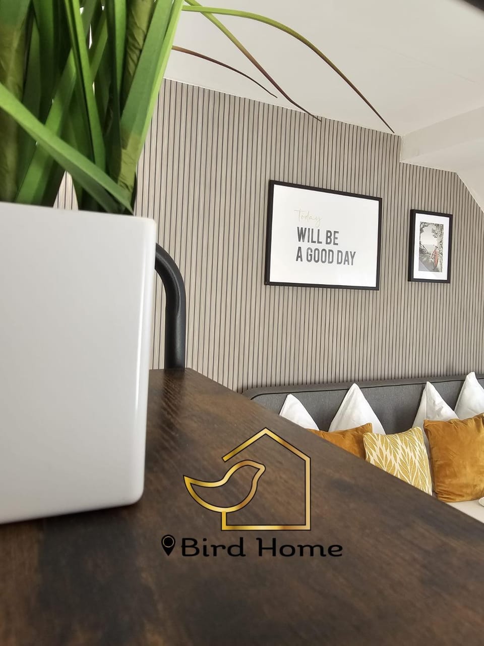 Bird Home Room 15 Apartment in Klagenfurt