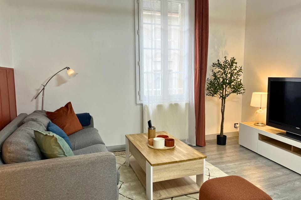 TV and multimedia, Living room, Decorative detail