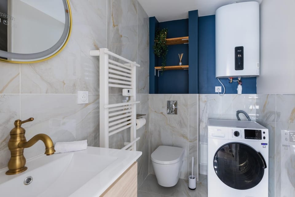 Shower, Bathroom, washing machine