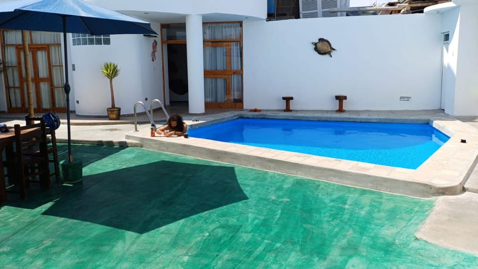 Swimming pool