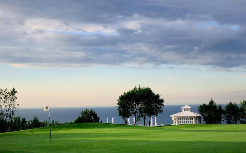 Day, Natural landscape, Garden, Golfcourse, Golfcourse, Sea view