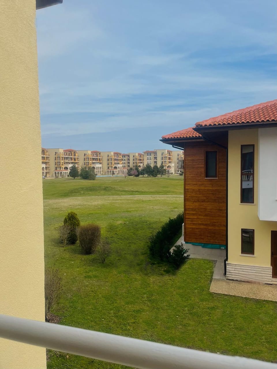 Property building, Garden, View (from property/room), View (from property/room), Balcony/Terrace, Garden view, Garden view