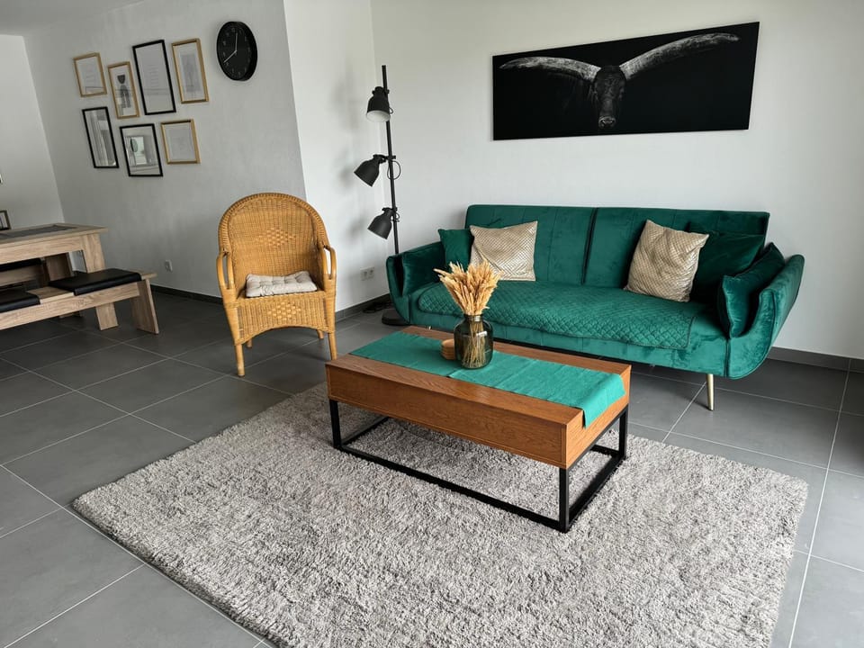 Communal lounge/ TV room, Living room