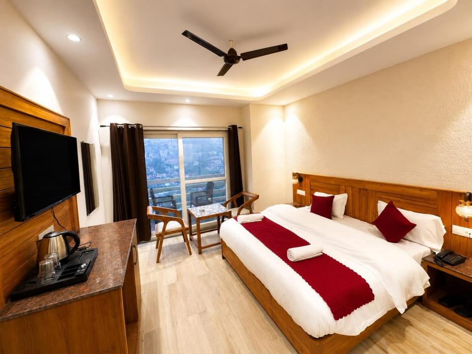 Bed, TV and multimedia, Photo of the whole room, Evening entertainment, Bedroom