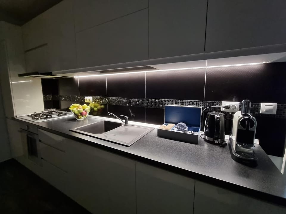 Coffee/tea facilities, kitchen