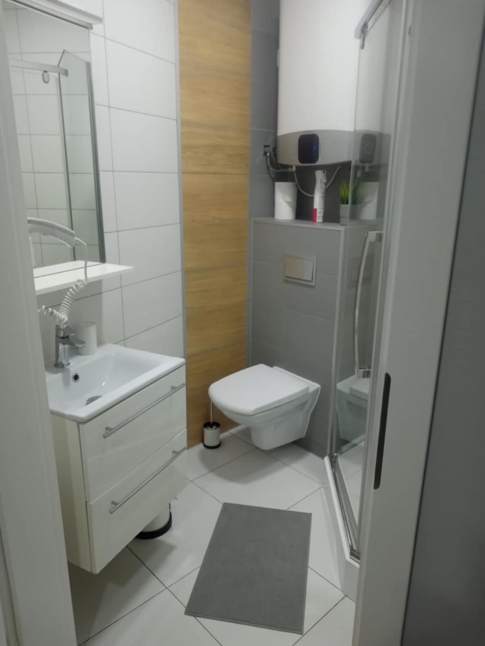 Shower, Bathroom