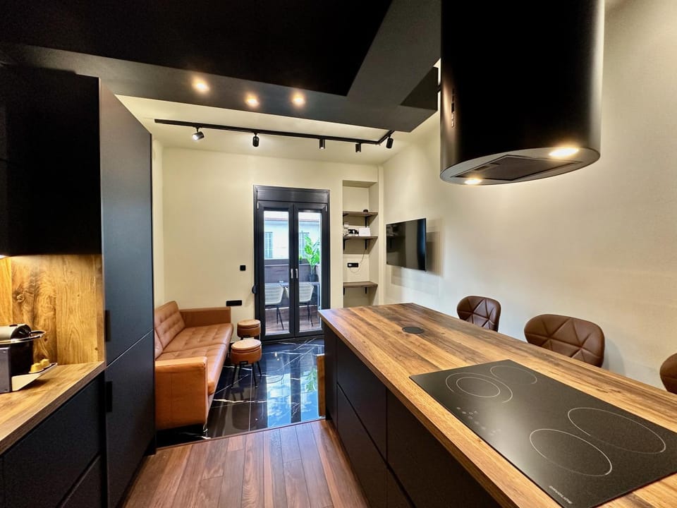TV and multimedia, Balcony/Terrace, Kitchen or kitchenette, Living room, Seating area, Dining area, Dinner, dishwasher, minibar, stove, kitchen, kitchen