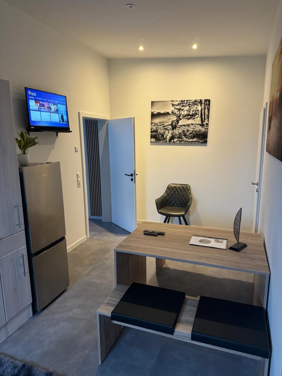 TV and multimedia, Kitchen or kitchenette, Dining area