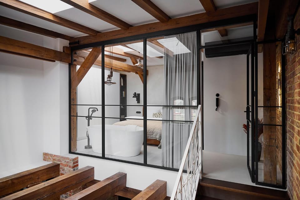 Photo of the whole room, Bedroom, Bath