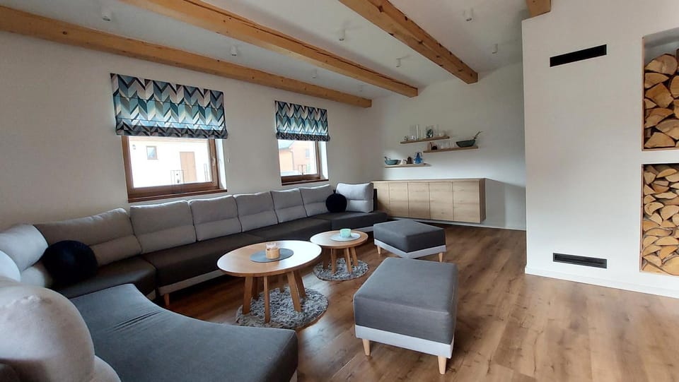 Communal lounge/ TV room, Living room, Seating area