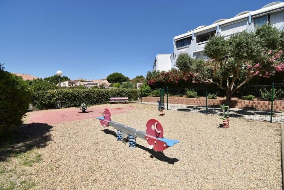 *La Brise Marine*Piscine*Parking*Clim* Apartment in Le Grau-du-Roi