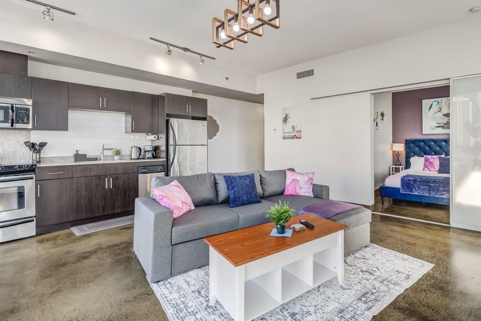 Kitchen or kitchenette, Living room, Bedroom