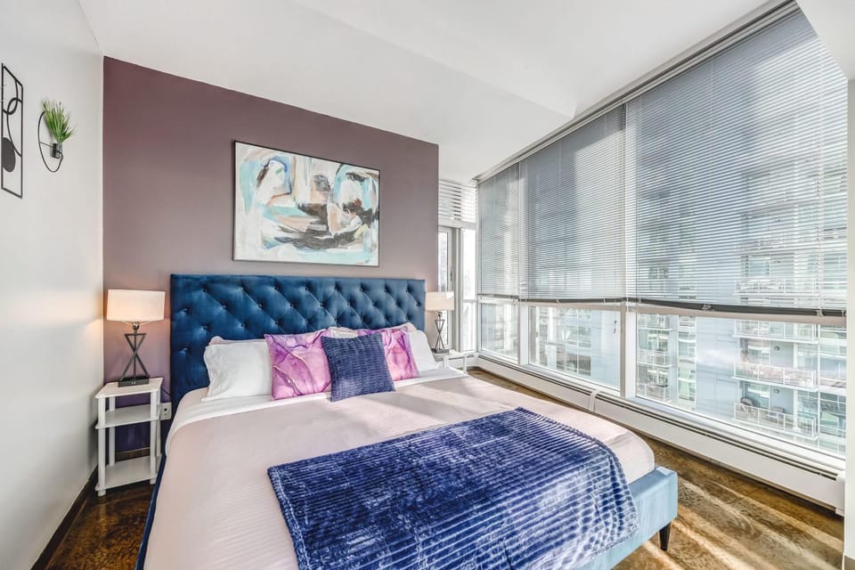 View (from property/room), Bedroom, City view